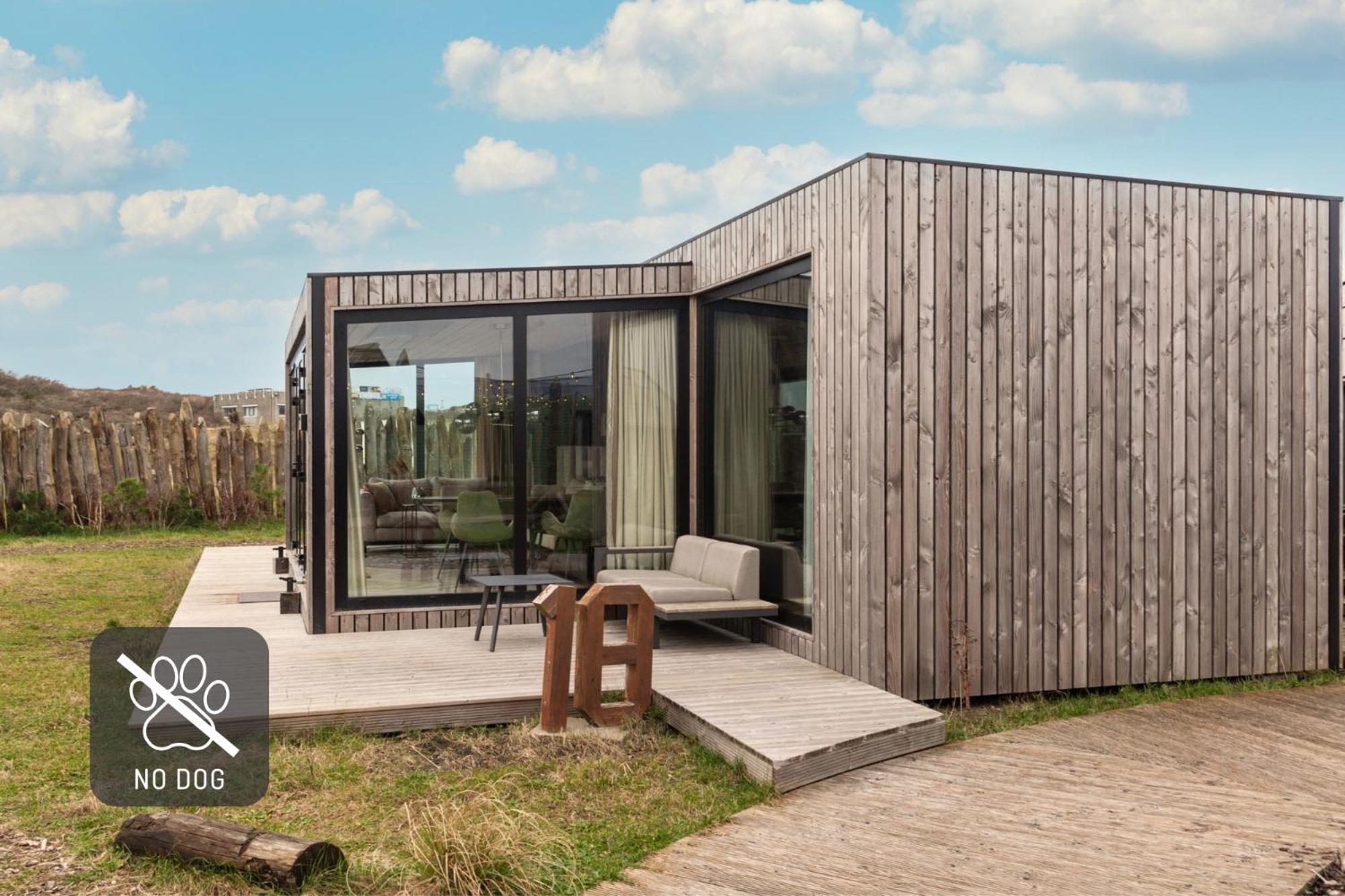 Basecamp Ijmuiden Aan Zee Hotel Exterior photo
