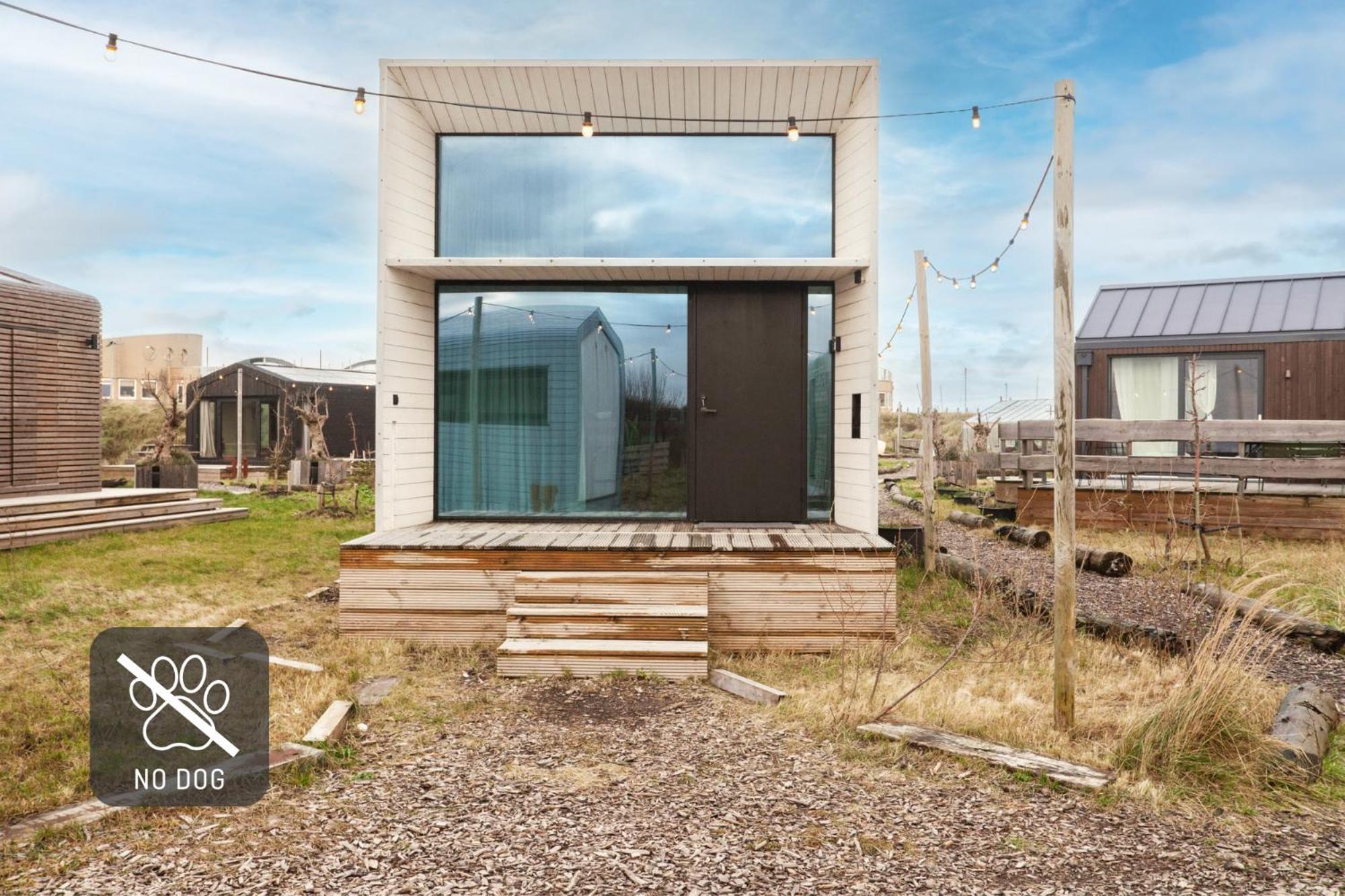 Basecamp Ijmuiden Aan Zee Hotel Exterior photo