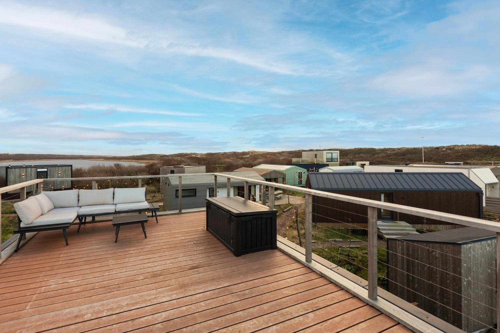 Basecamp Ijmuiden Aan Zee Hotel Exterior photo